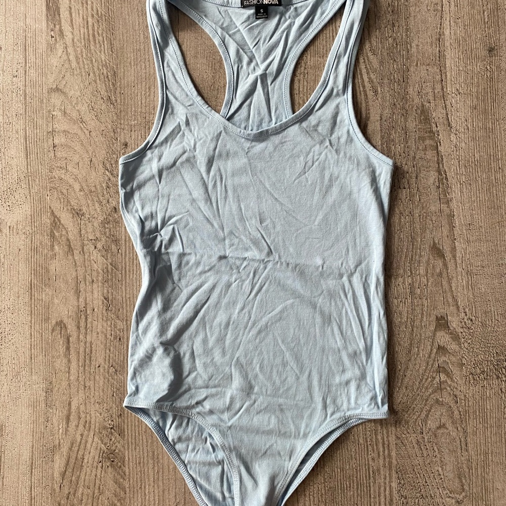 Fashion Nova Gray Fitted Bodysuit